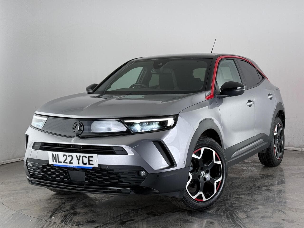 Vauxhall Mokka thumbnail Front Left