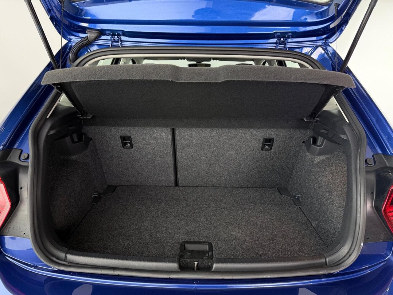 Volkswagen Polo thumbnail Boot