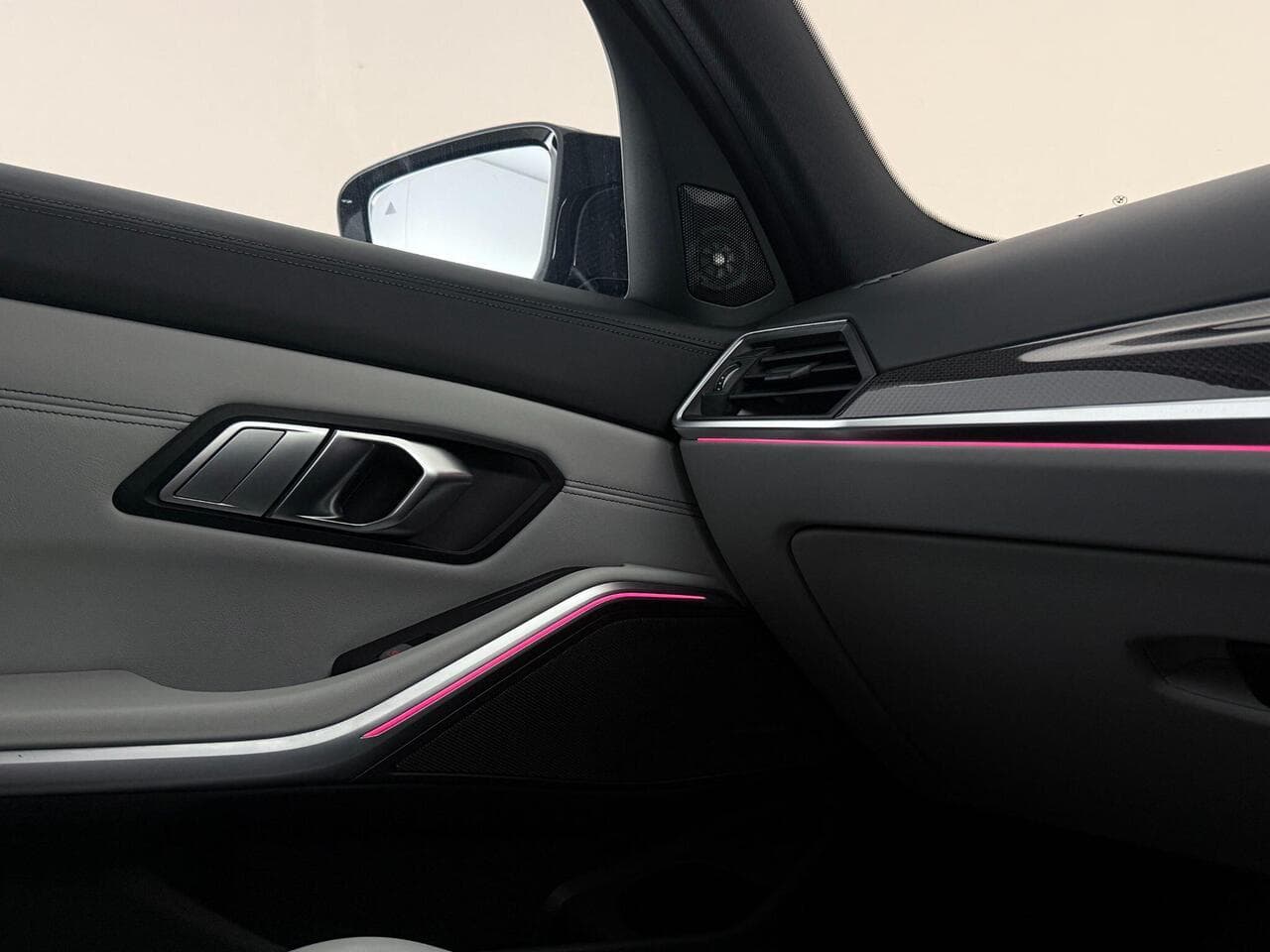 BMW M3 thumbnail Door Interior