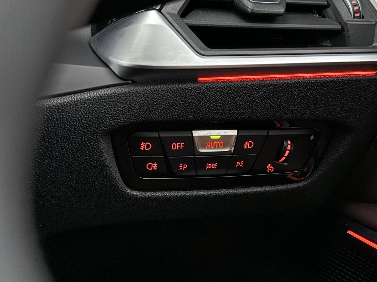 BMW 3 Series thumbnail Misc Controls