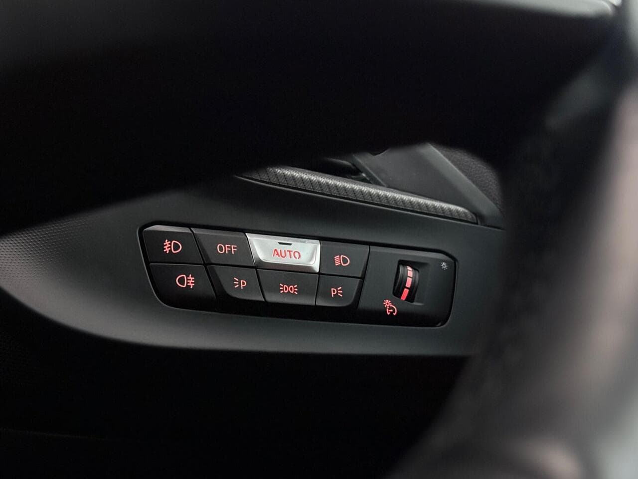 BMW 2 Series Gran Coupe thumbnail Misc Controls