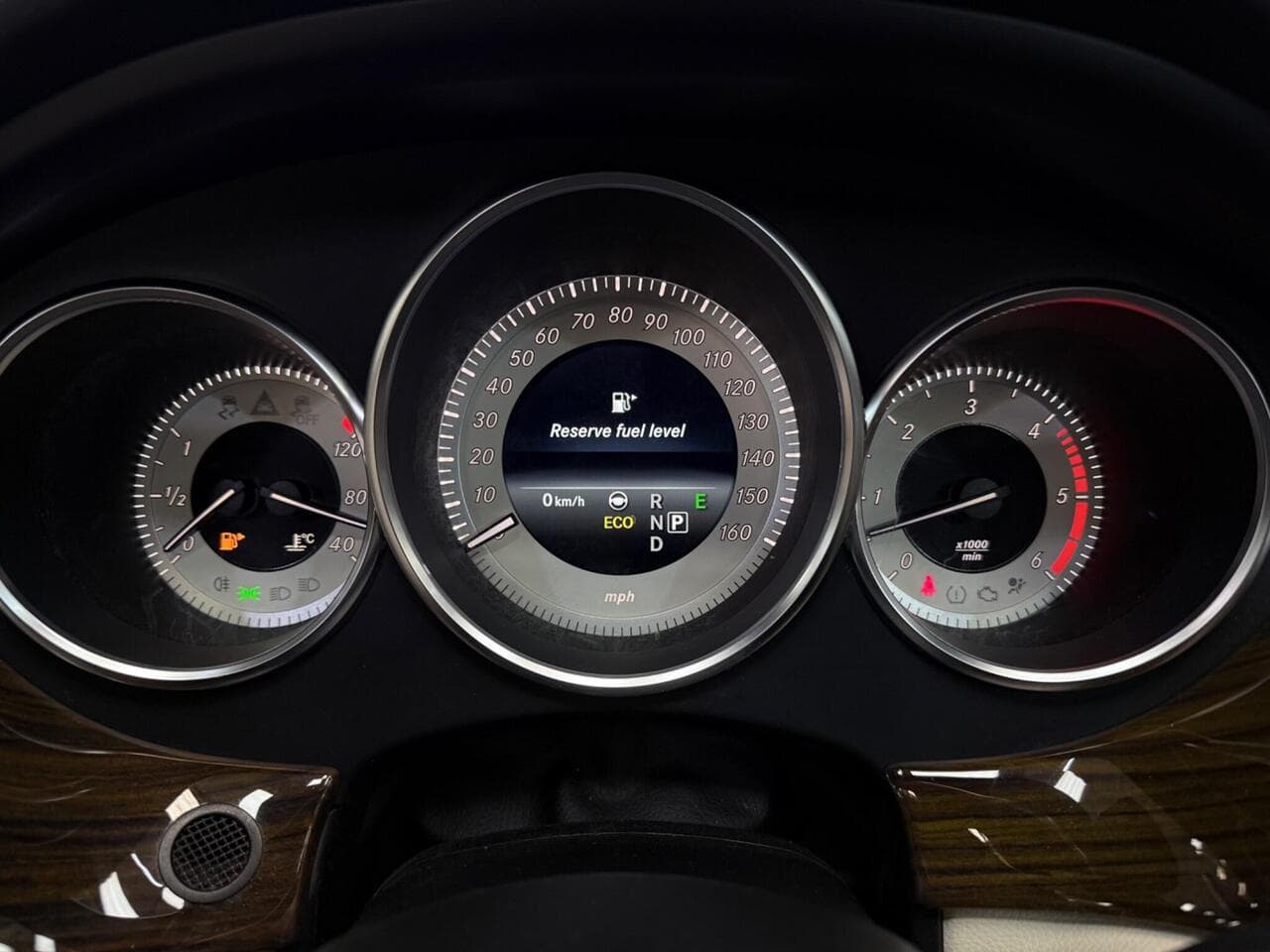 Mercedes-Benz CLS thumbnail Driver Instruments