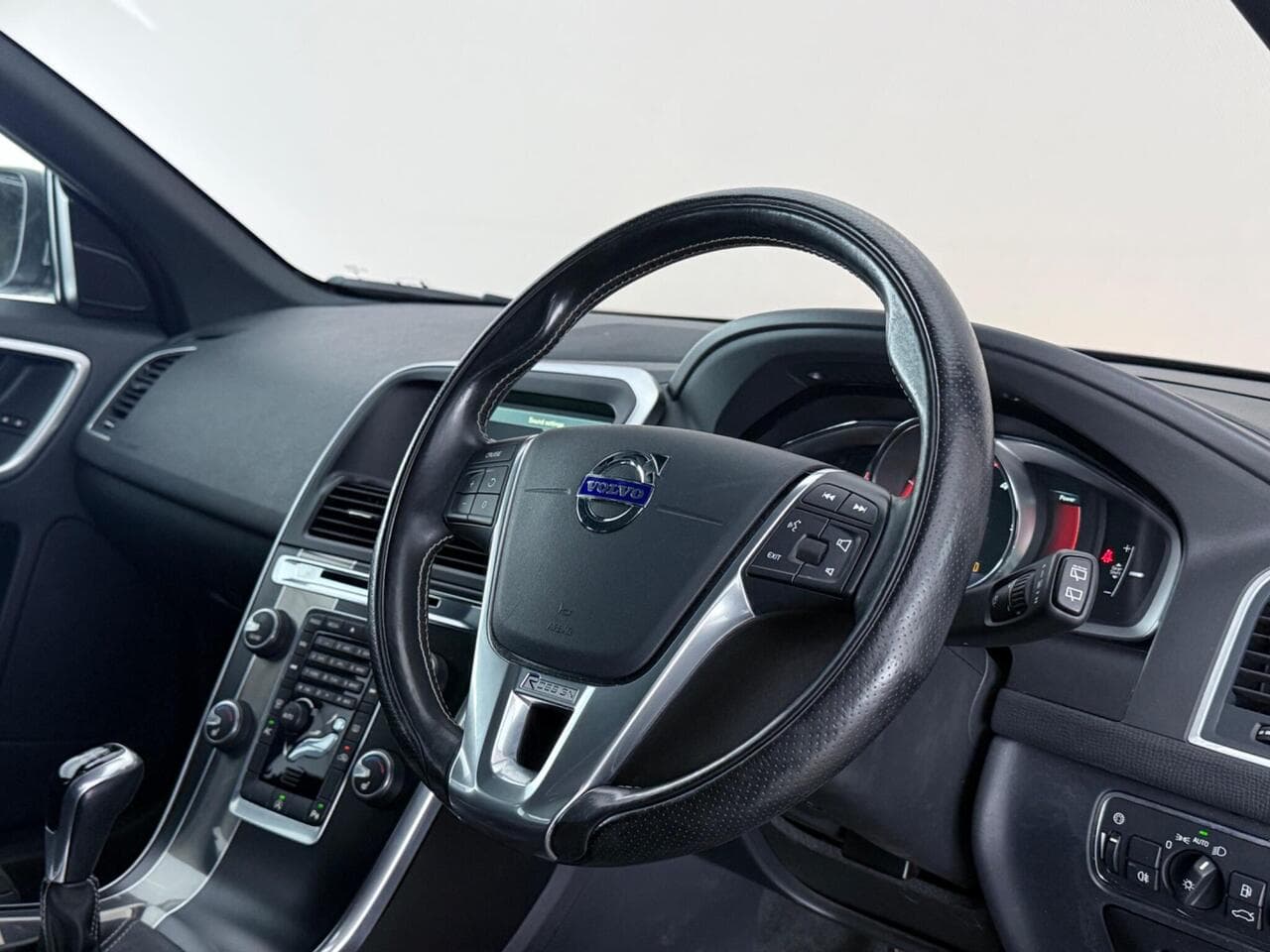 Volvo XC60 thumbnail Interior Front