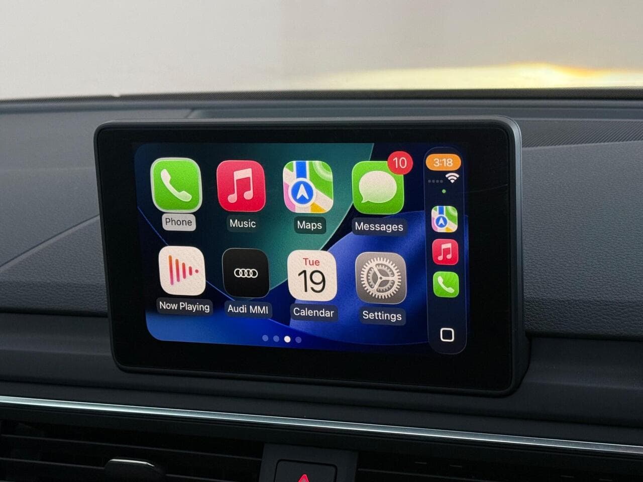 Audi A4 thumbnail Infotainment System