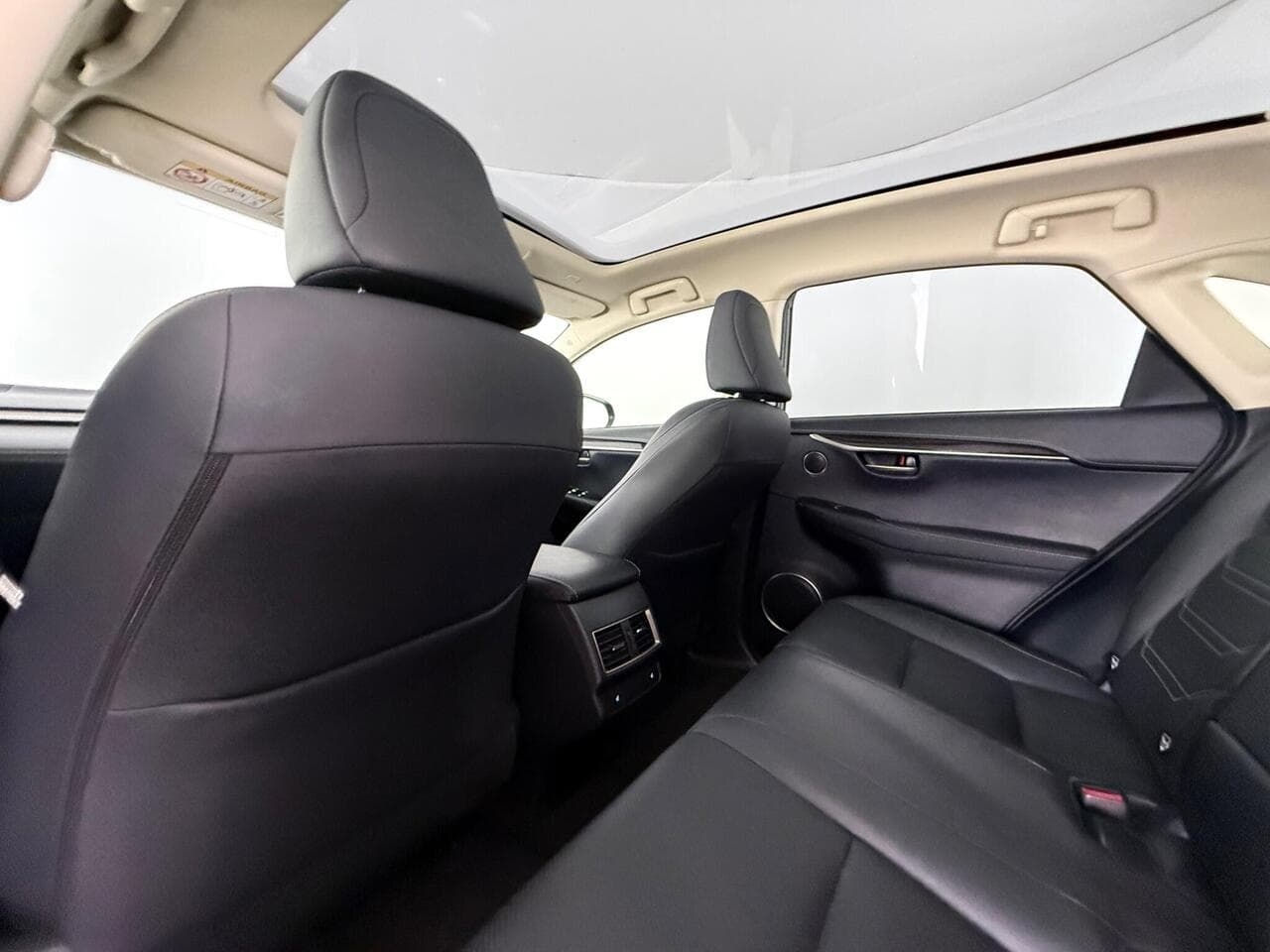 Lexus NX thumbnail Seats Rear