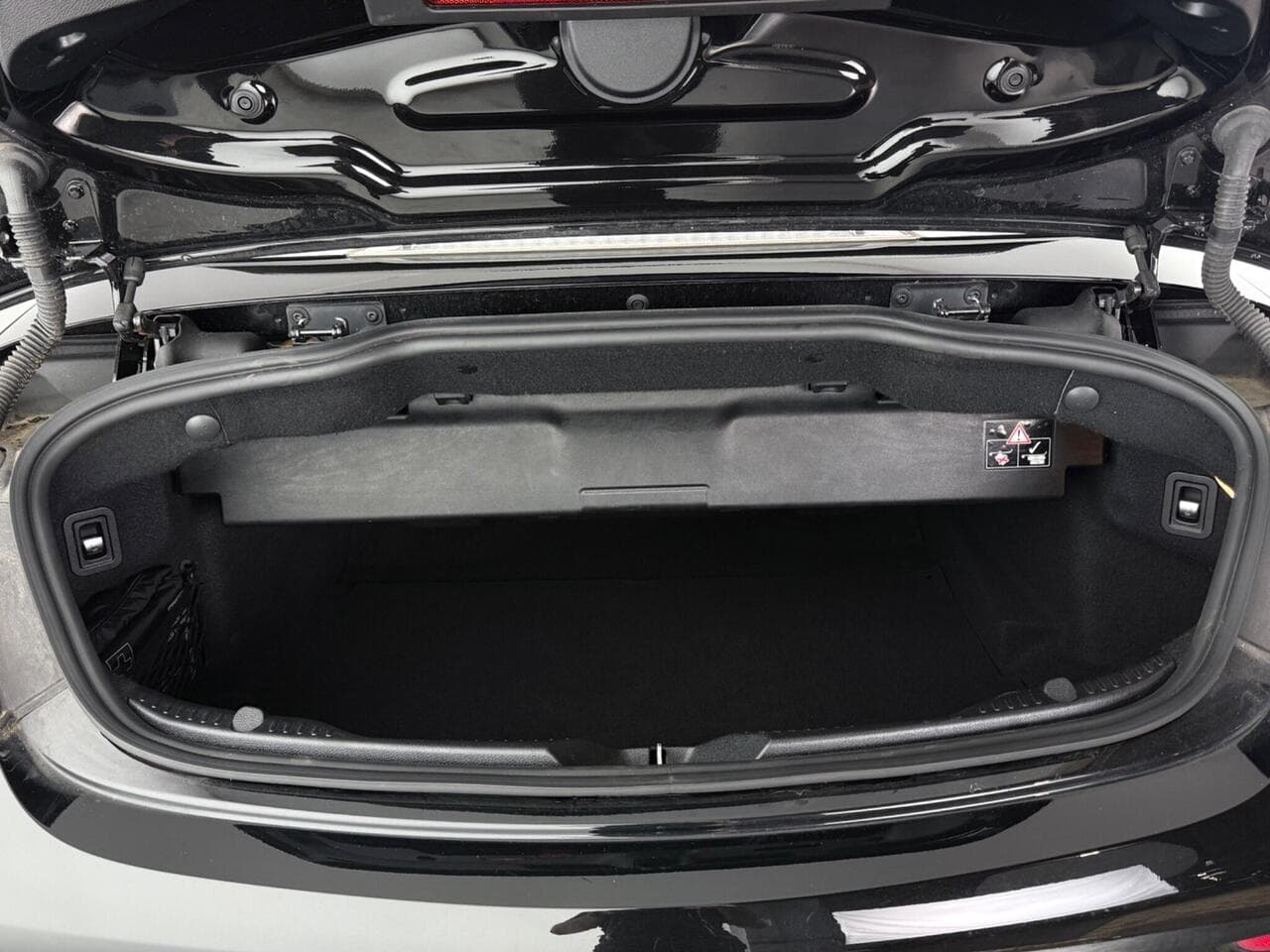 Mercedes-Benz C Class thumbnail Boot