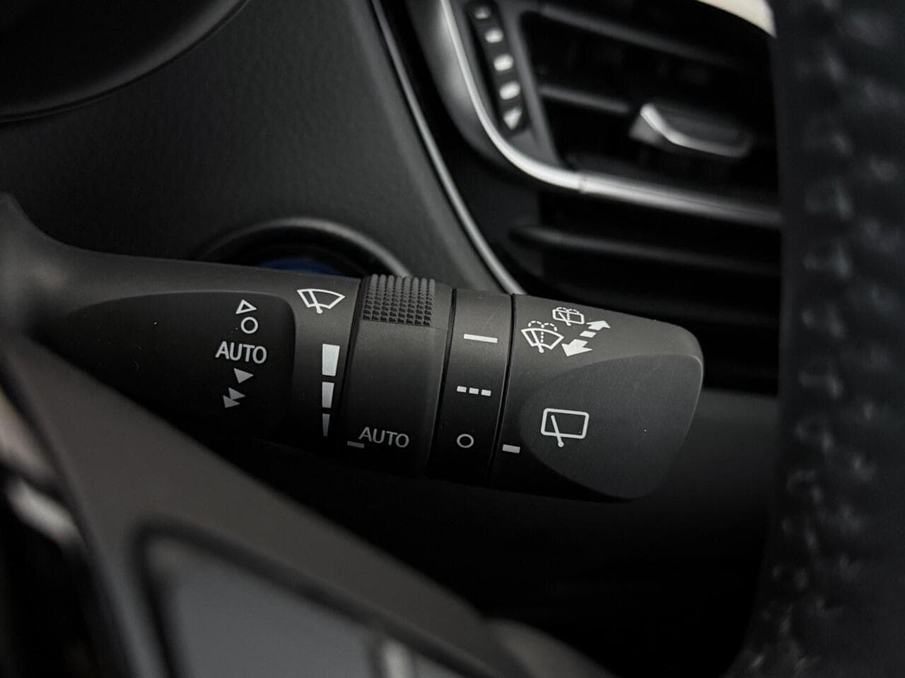 Toyota C-HR thumbnail Misc Controls