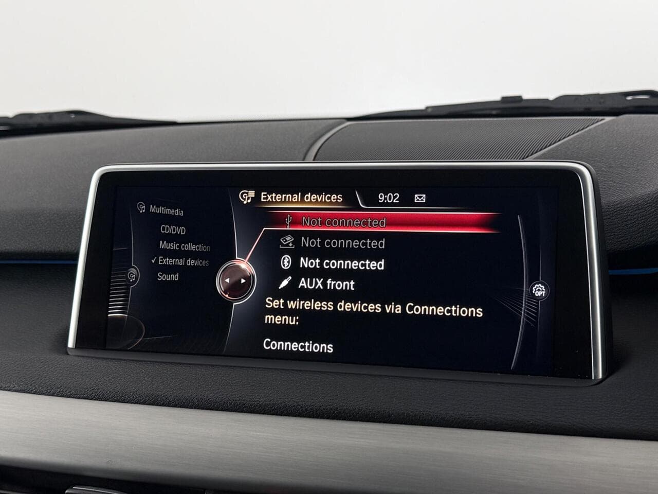BMW X5 thumbnail Infotainment System