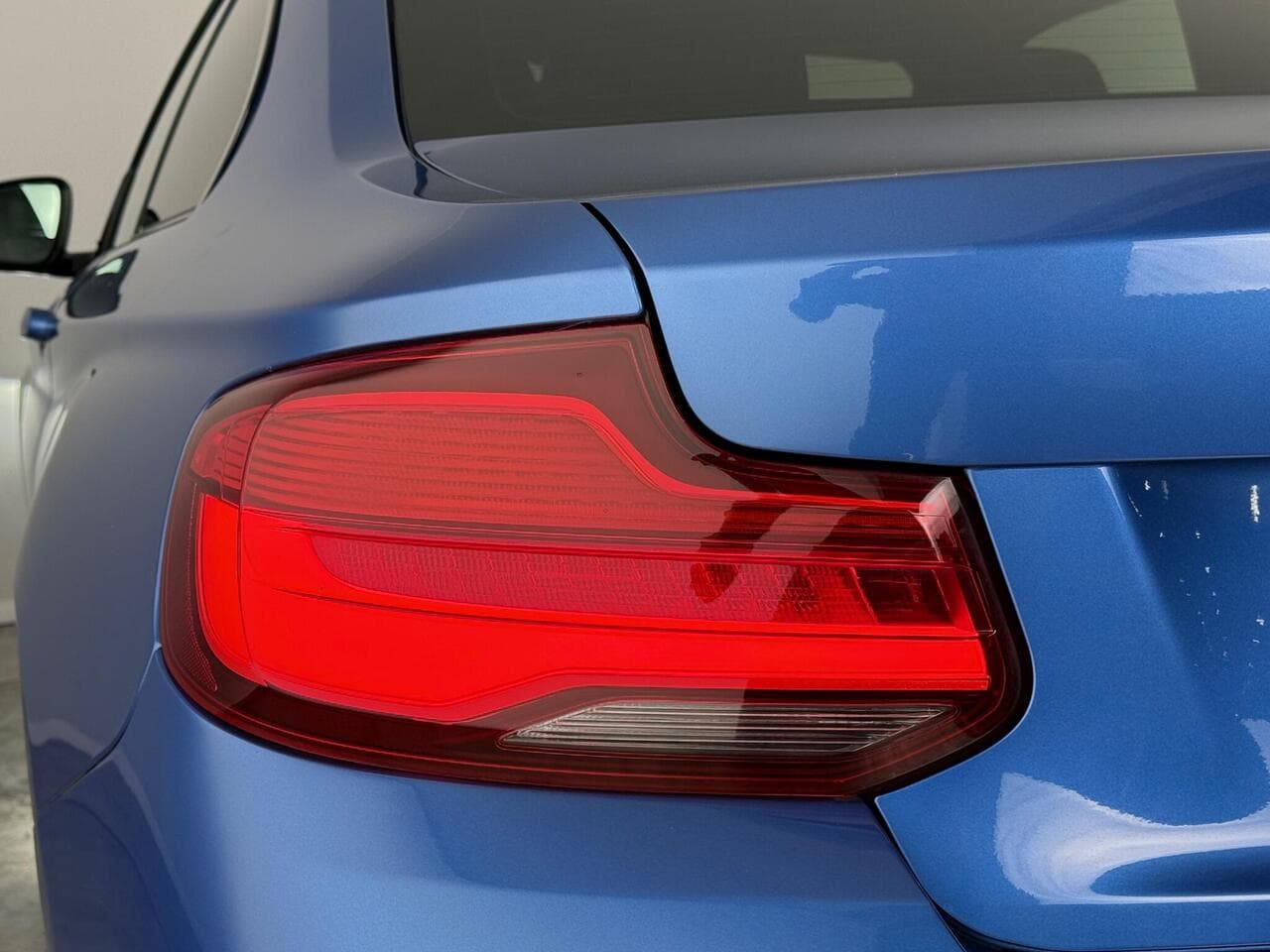 BMW 2 Series thumbnail Lights Rear