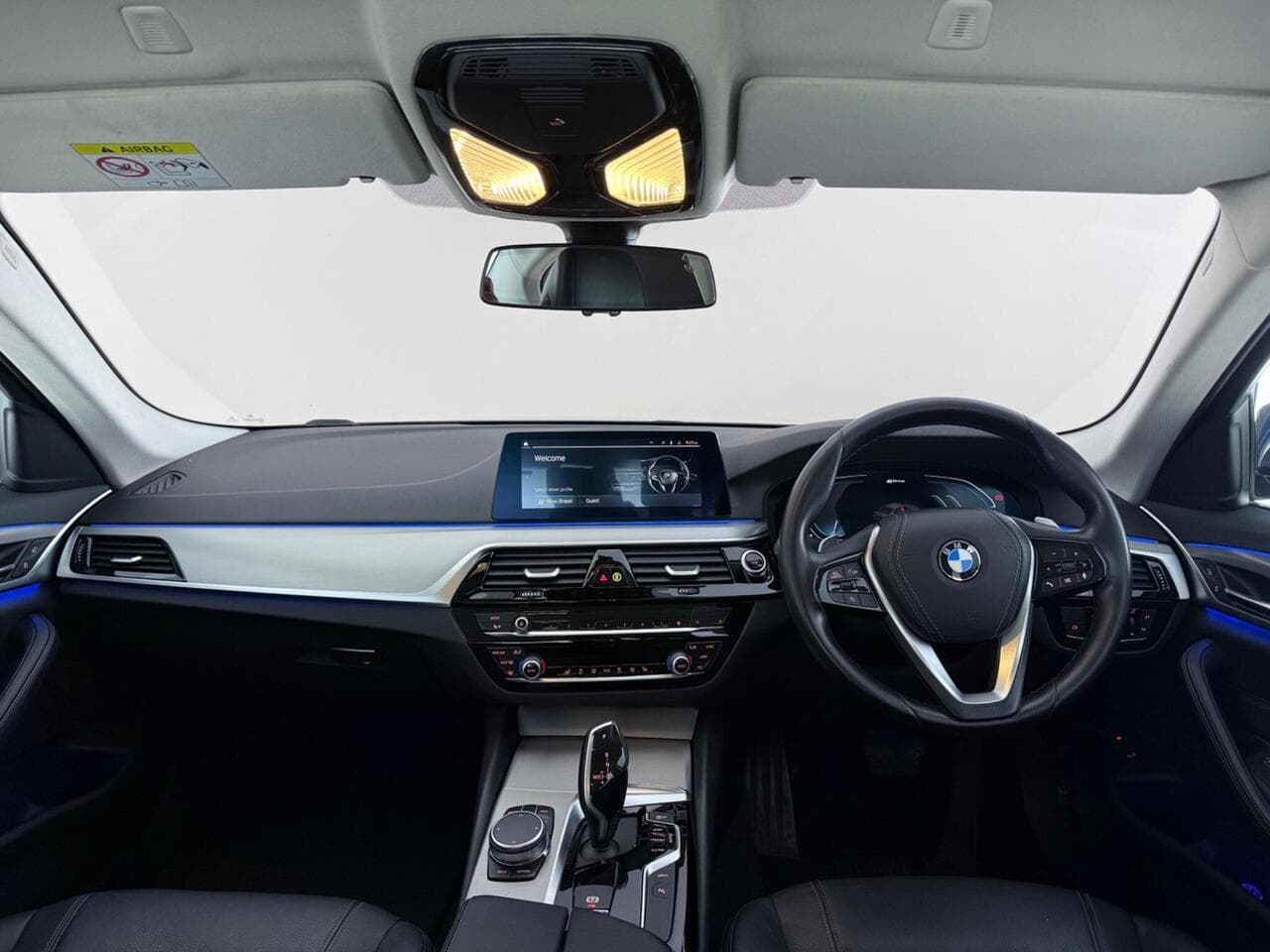 BMW 5 Series thumbnail Interior Front