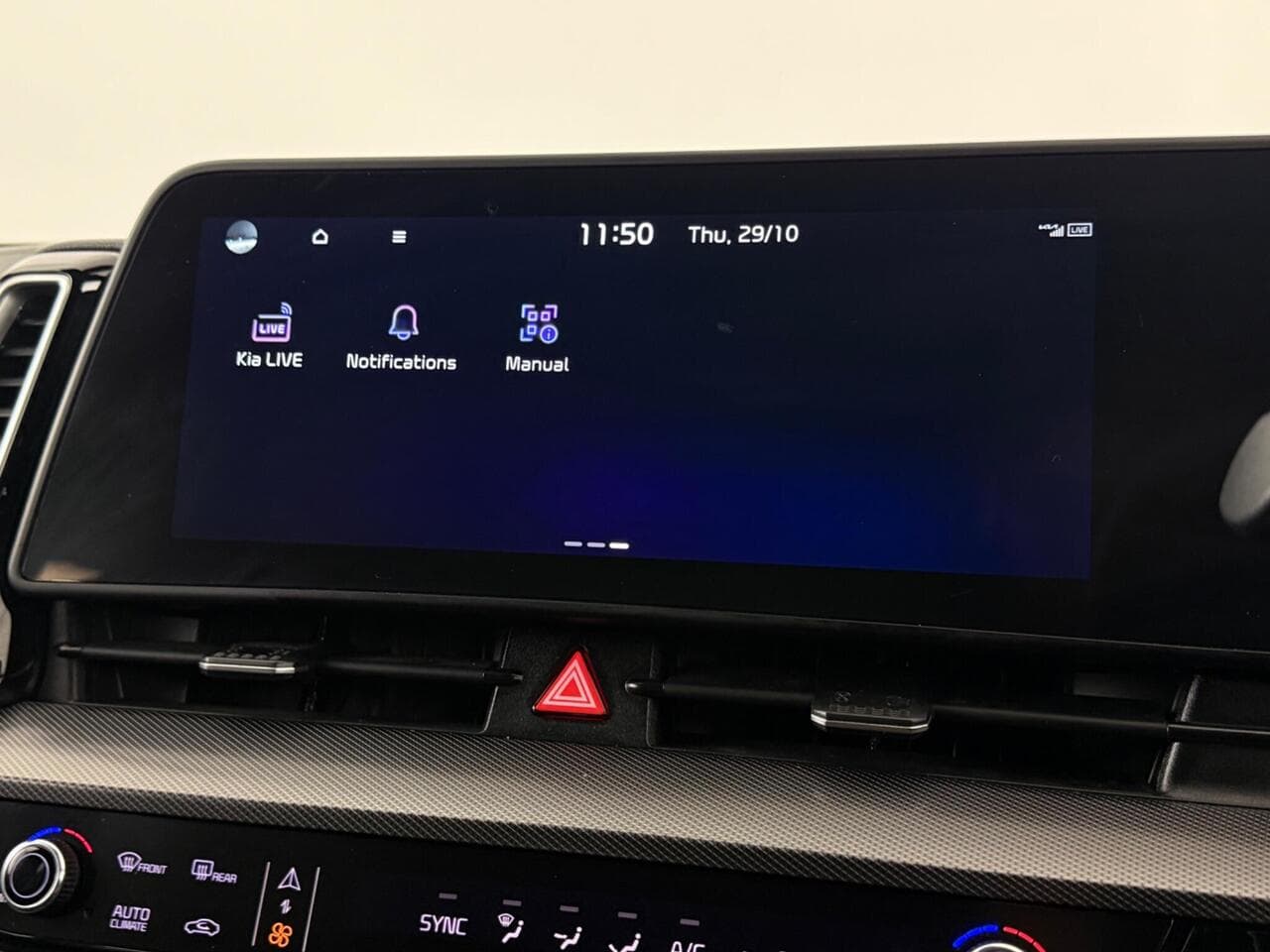 Kia Sportage thumbnail Infotainment System