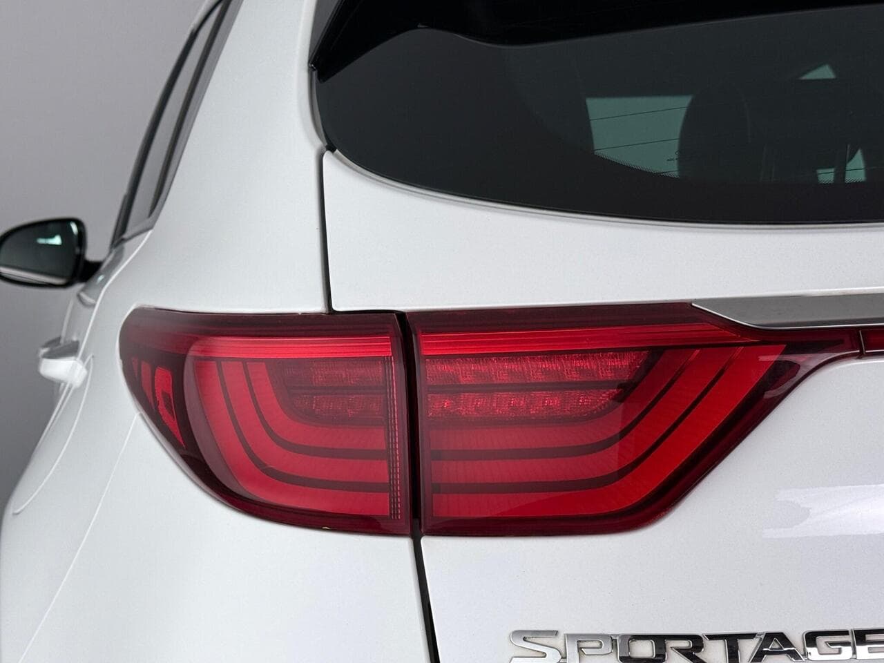 Kia Sportage thumbnail Lights Rear