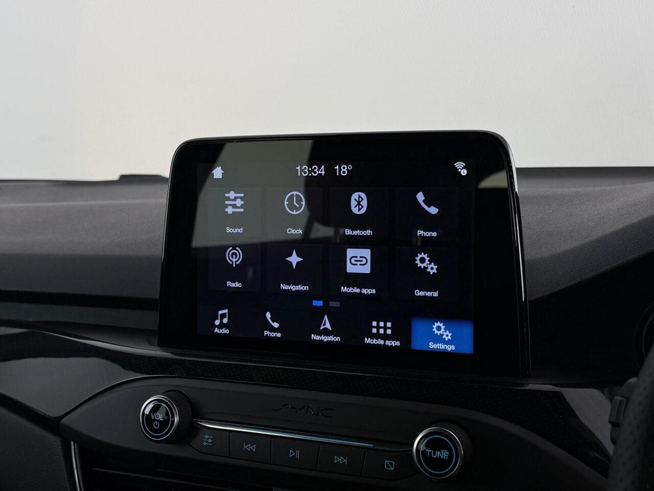 Ford Focus thumbnail Infotainment System