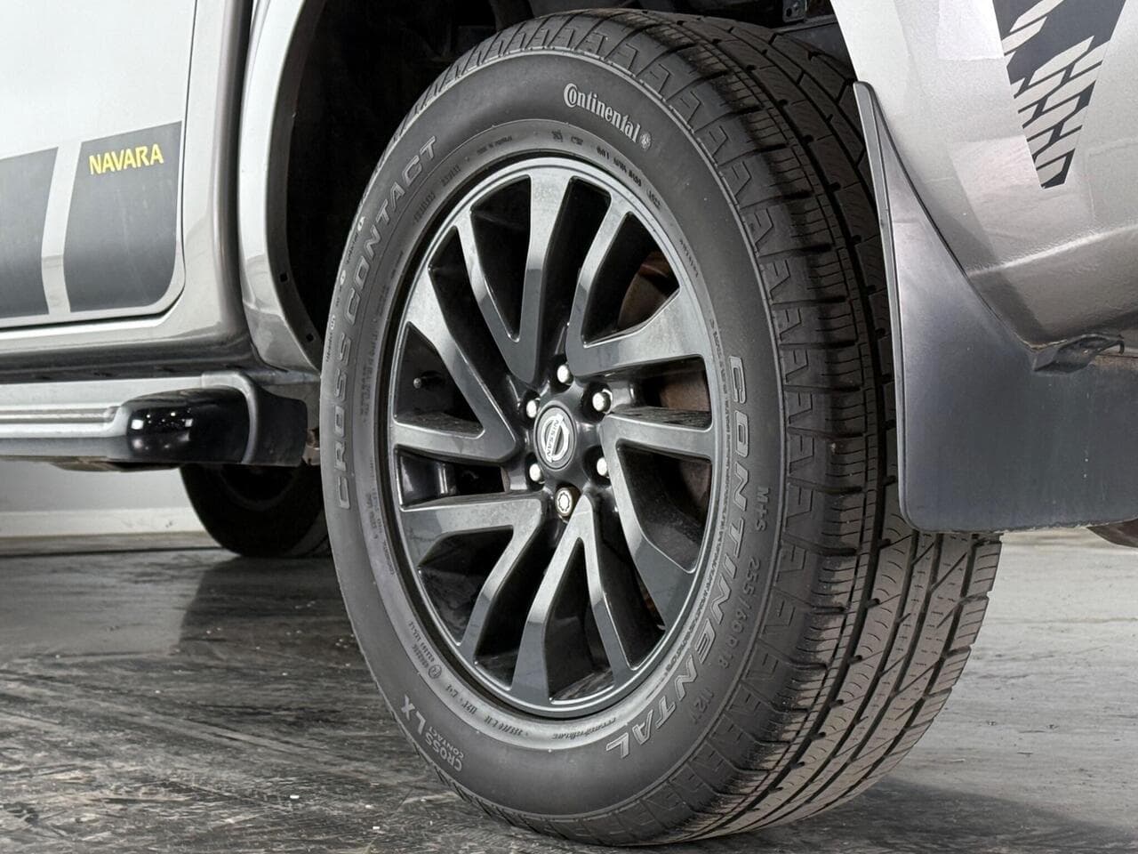 Nissan Navara thumbnail Wheel