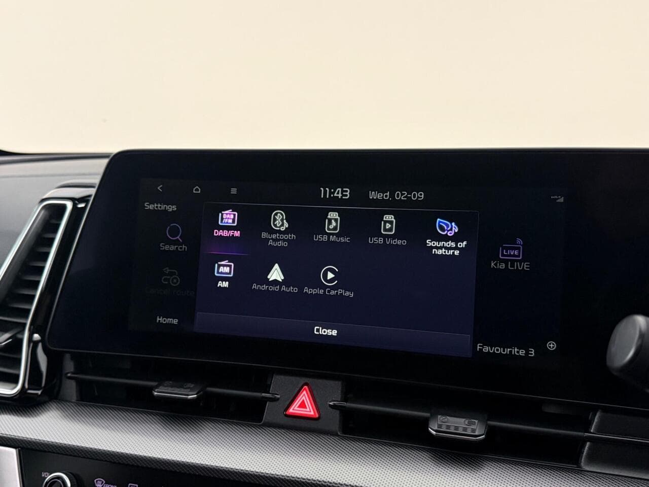 Kia Sportage thumbnail Infotainment System