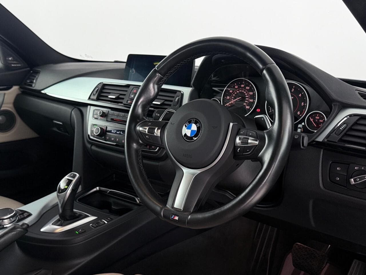 BMW 4 Series thumbnail Steering Wheel