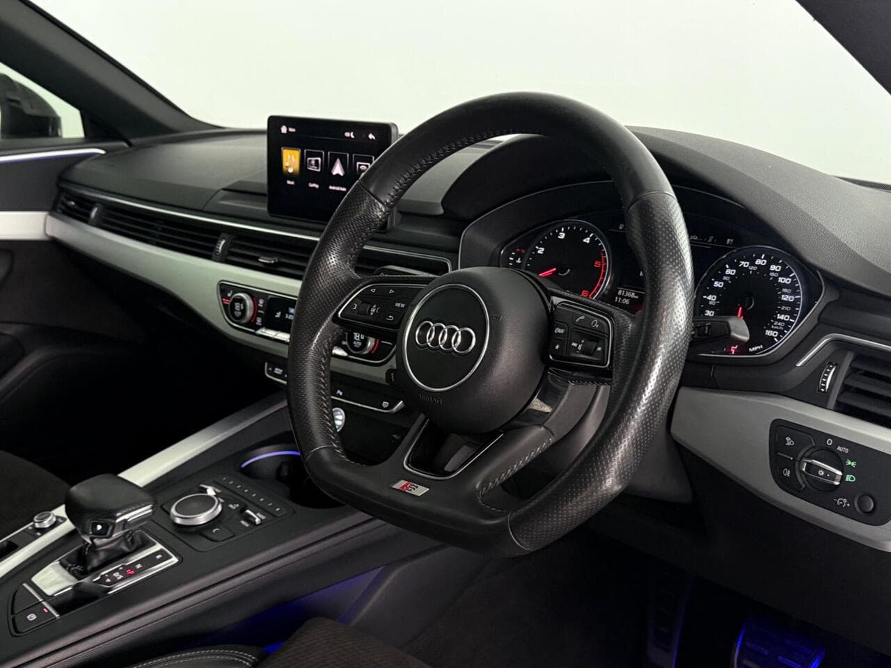 Audi A5 thumbnail Interior Front