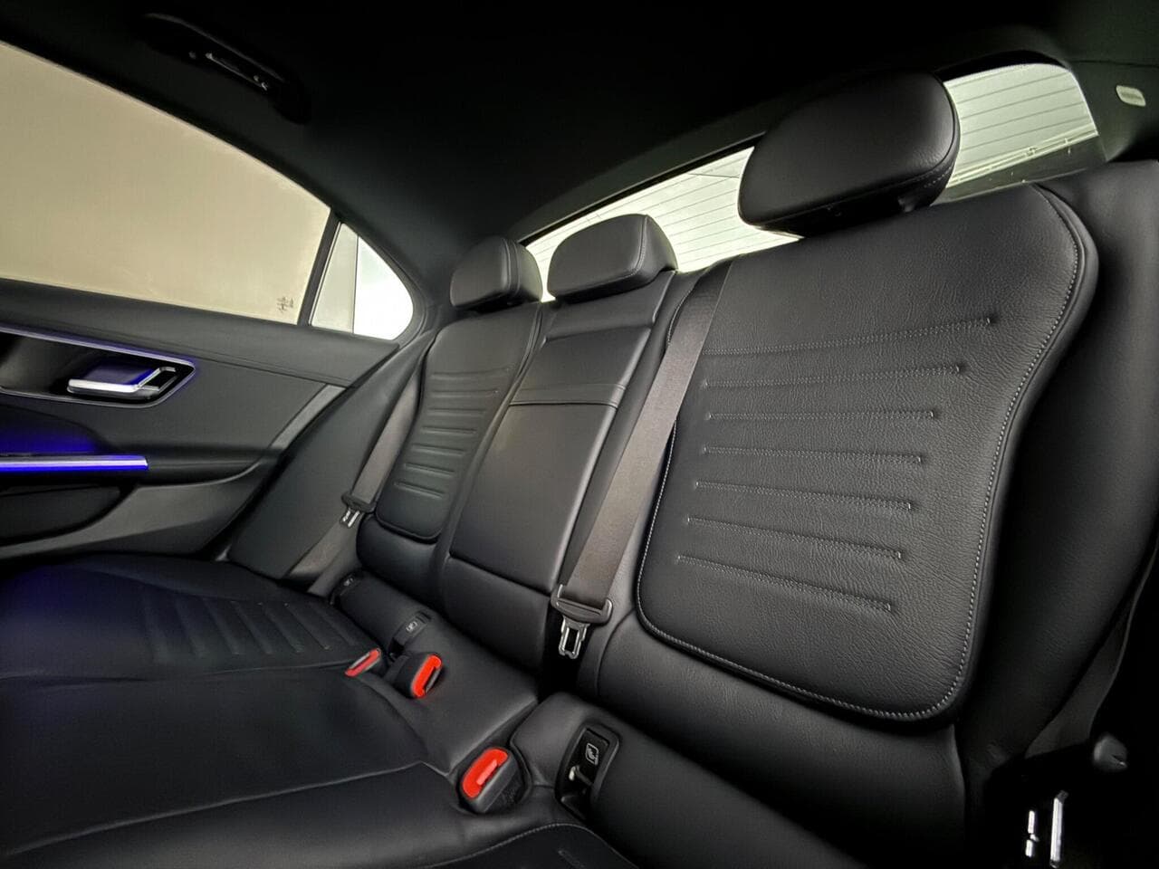 Mercedes-Benz C Class thumbnail Seats Rear