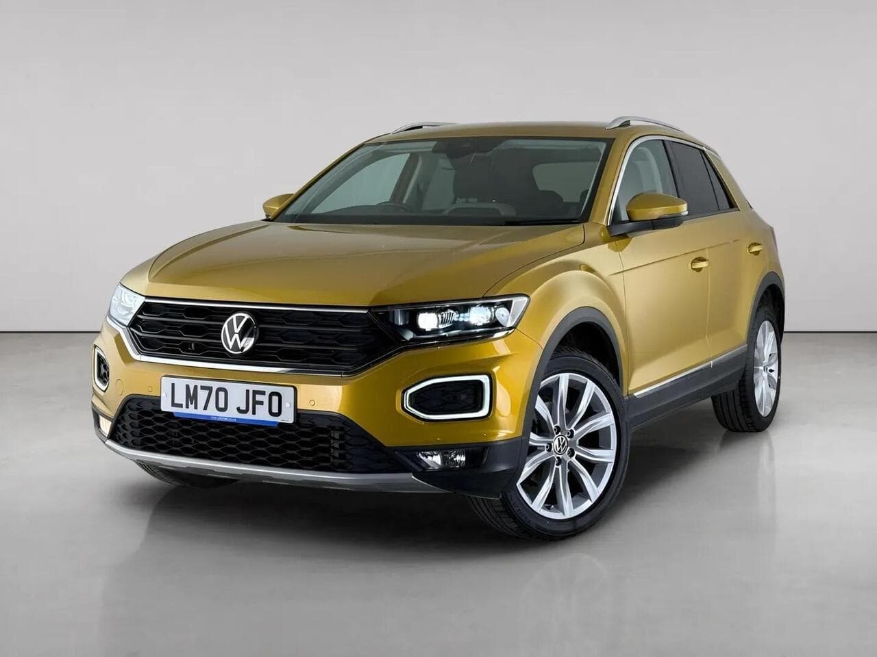 Volkswagen T-Roc thumbnail Front Left