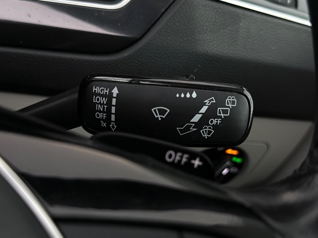 Volkswagen Tiguan thumbnail Misc Controls