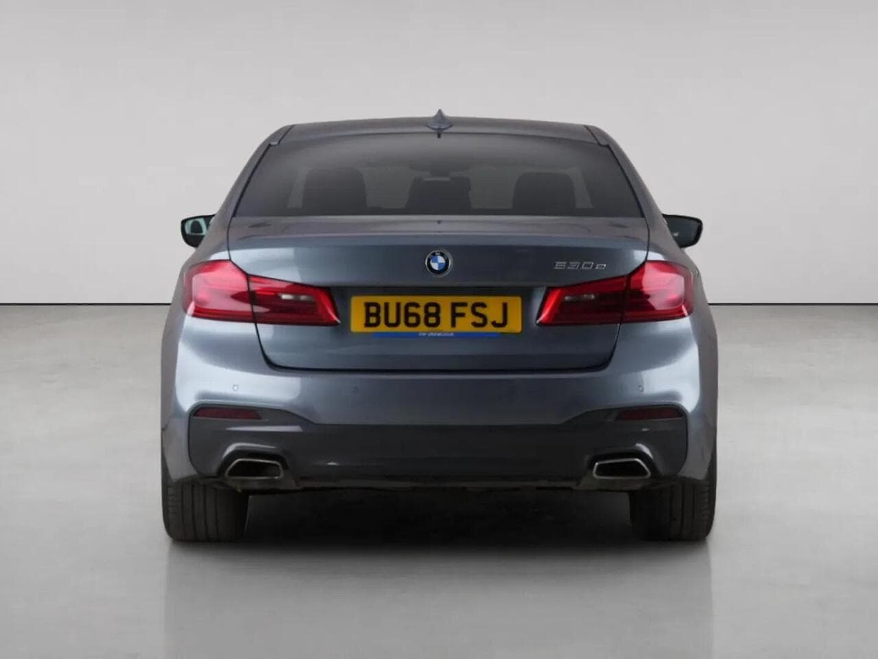 BMW 5 Series thumbnail Rear