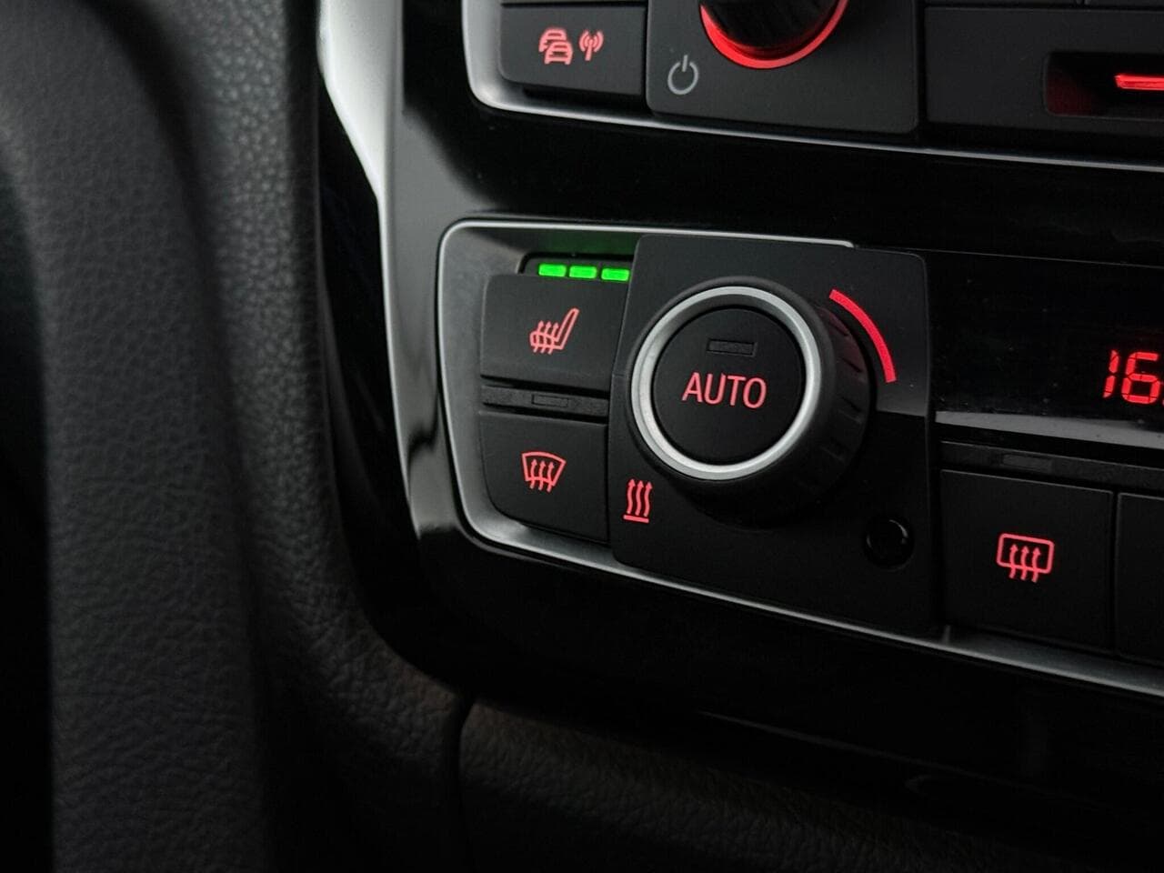 BMW 4 Series thumbnail Misc Controls