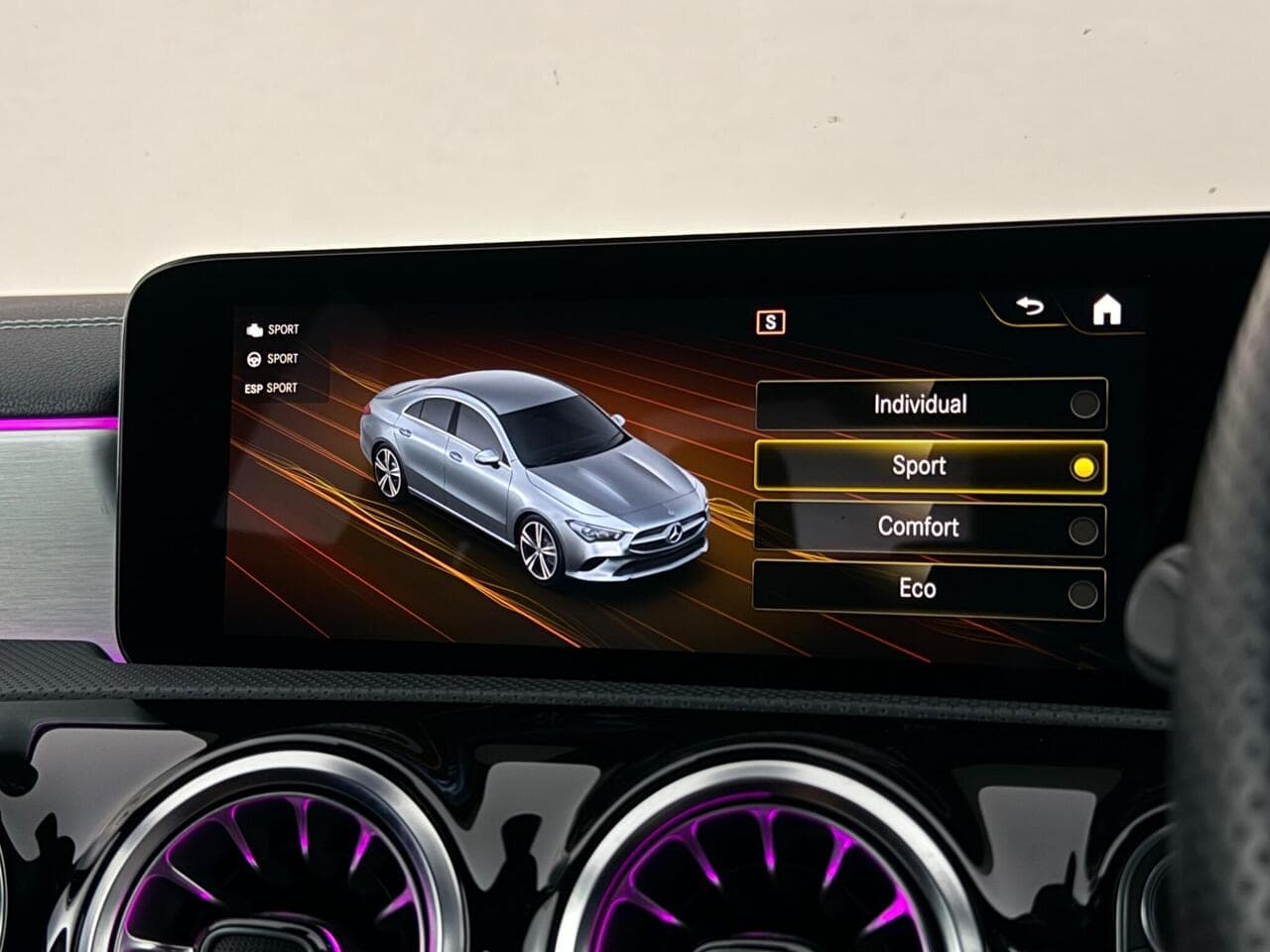 Mercedes-Benz CLA thumbnail Infotainment System