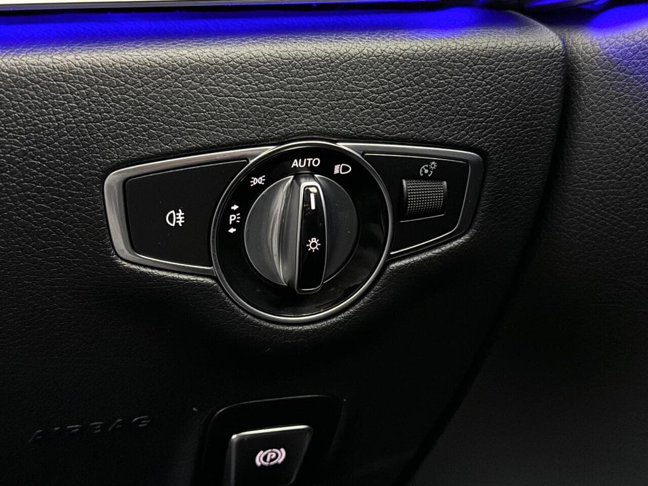 Mercedes-Benz E Class thumbnail Misc Controls