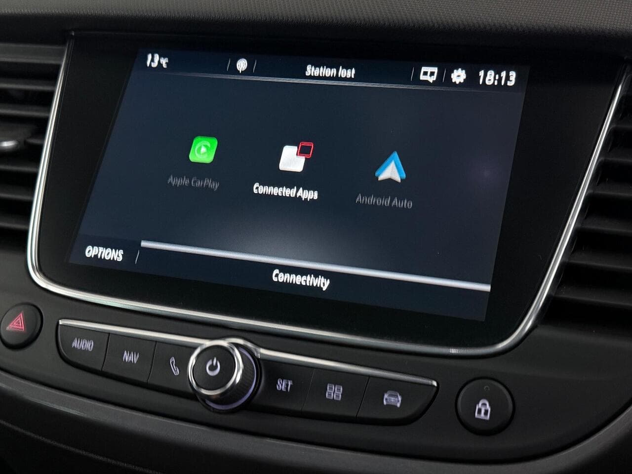 Vauxhall Crossland thumbnail Infotainment System