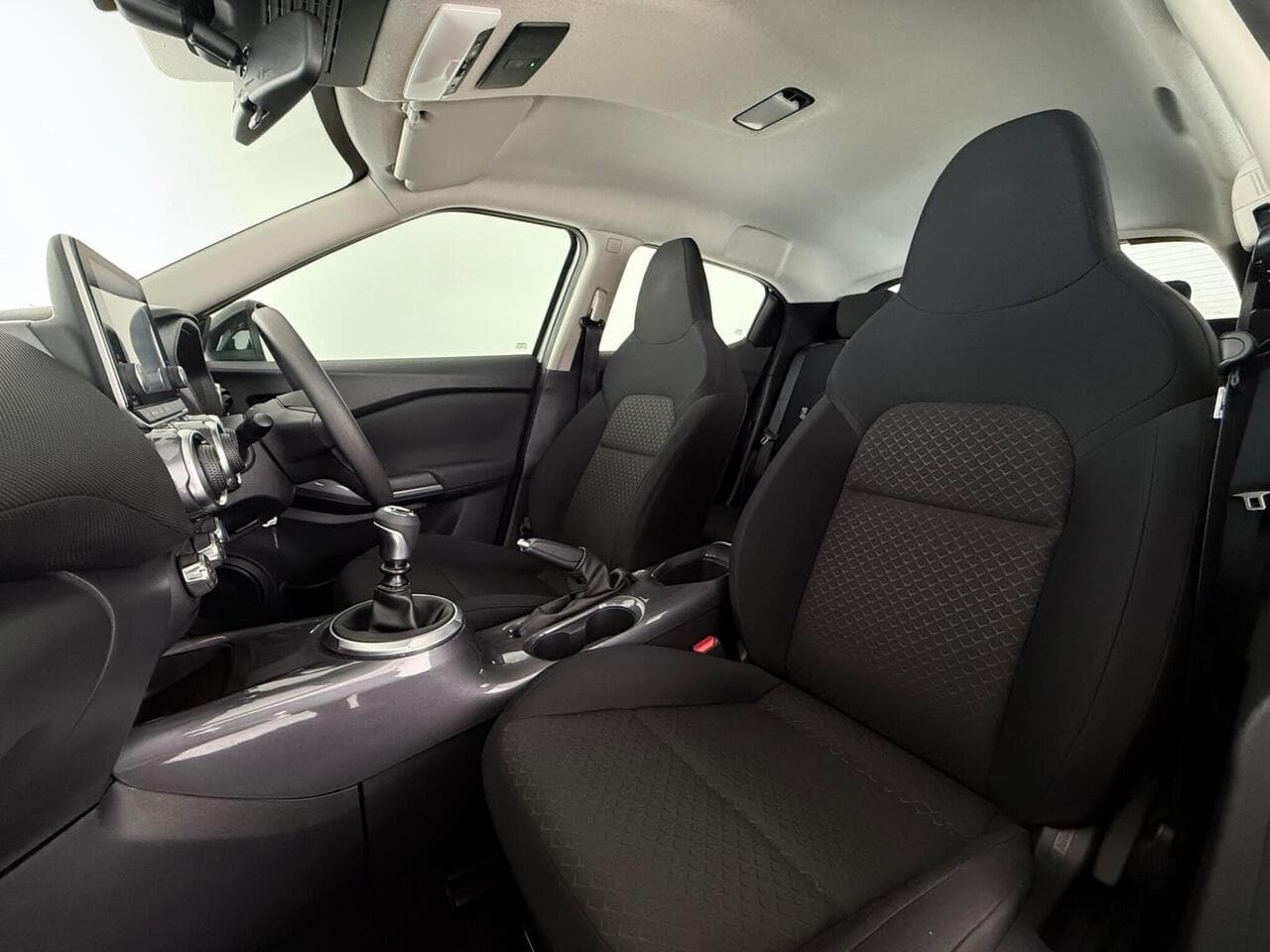 Nissan Juke thumbnail Seat Front Passenger