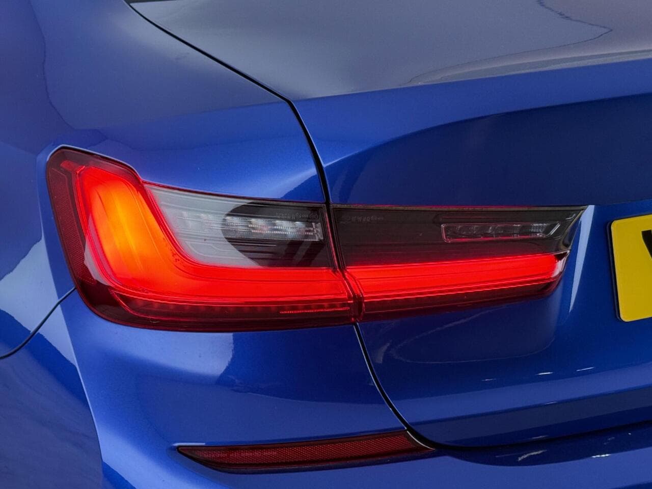 BMW 3 Series thumbnail Lights Rear
