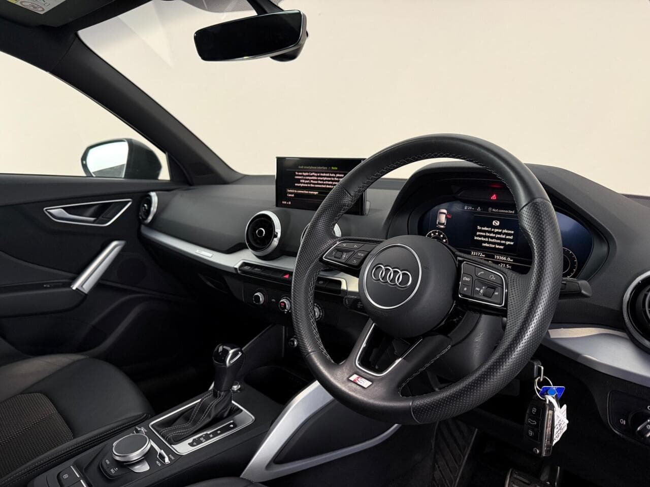 Audi Q2 thumbnail Interior Front