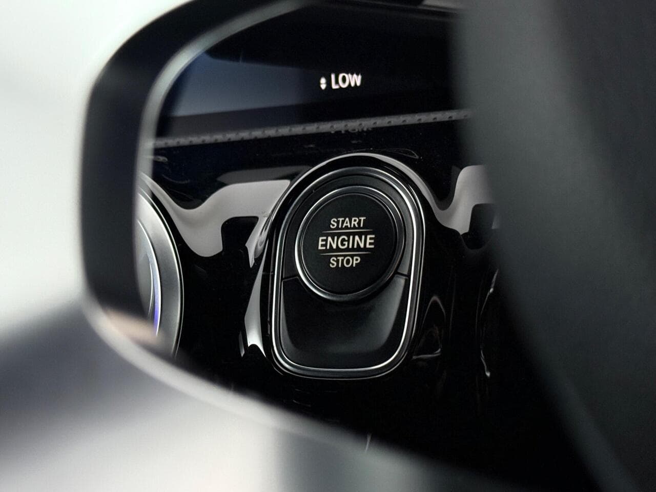 Mercedes-Benz A Class thumbnail Misc Controls