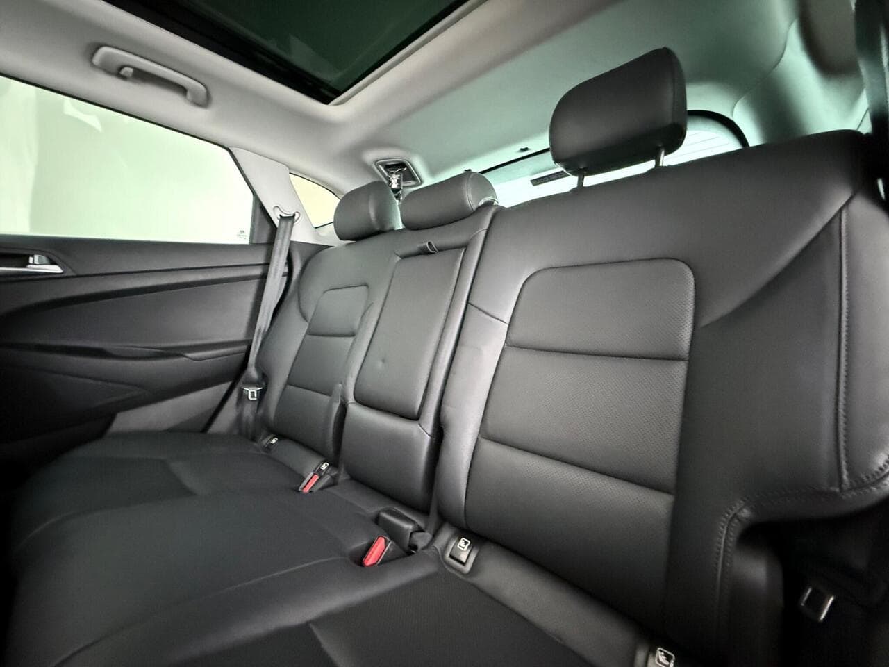 Hyundai TUCSON thumbnail Seats Rear