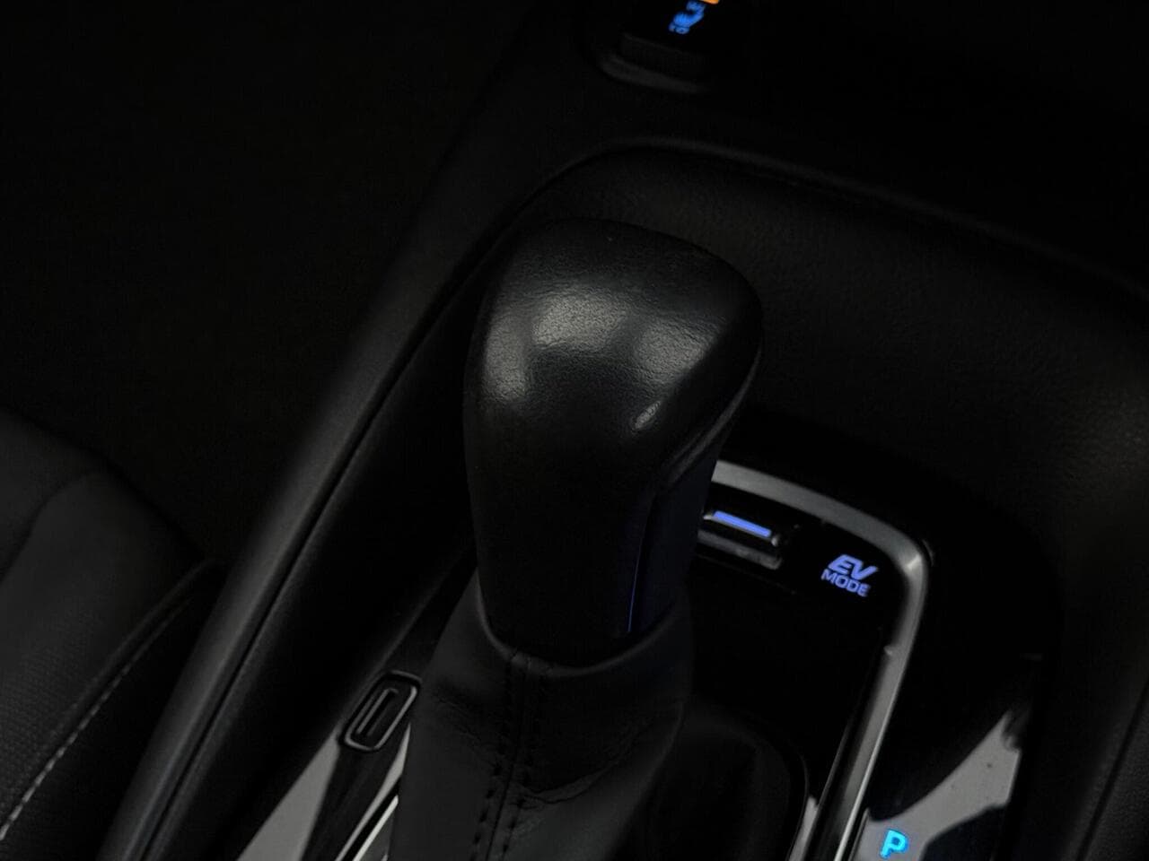 Toyota Corolla thumbnail Misc Controls