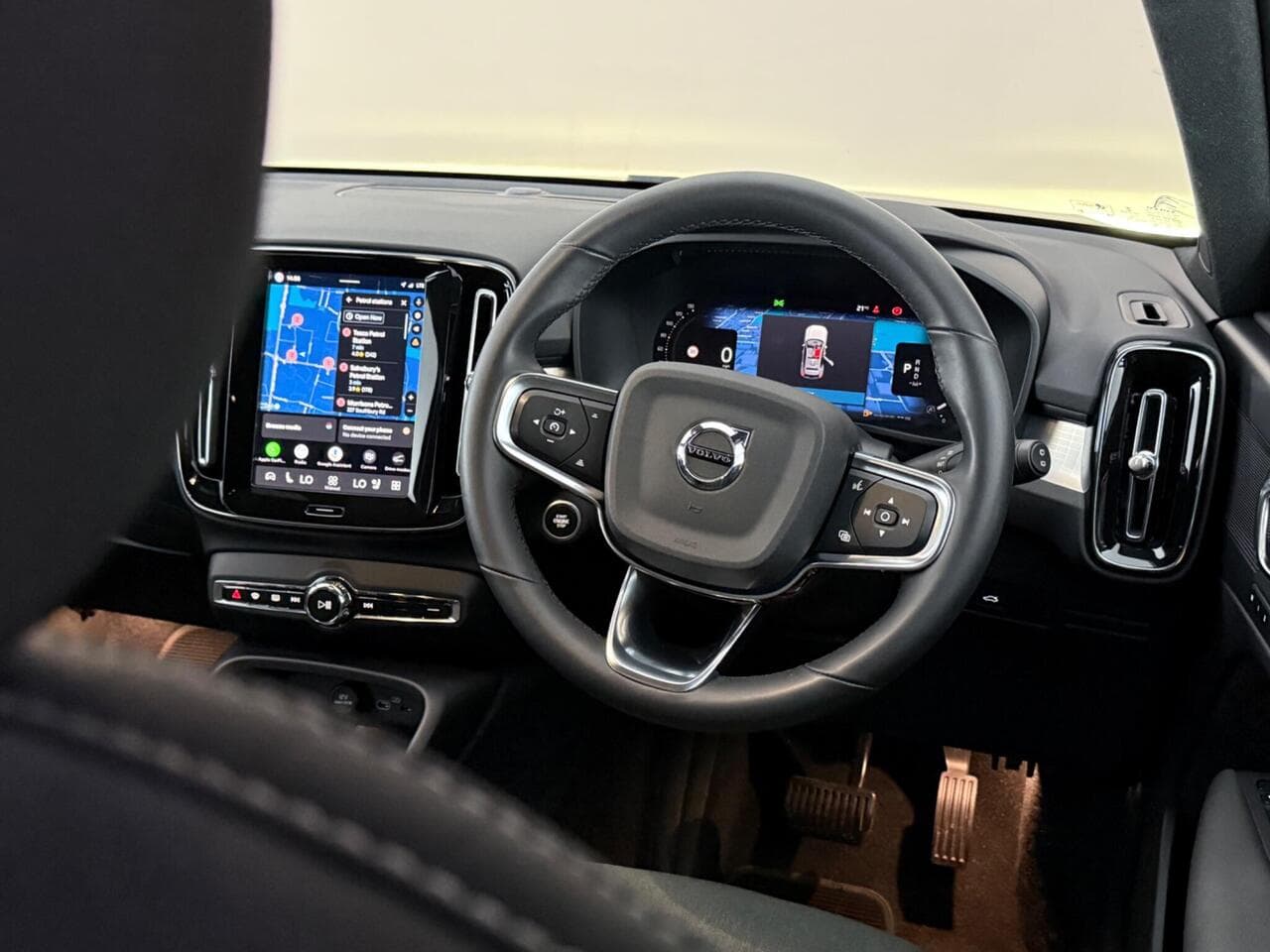 Volvo XC40 thumbnail Steering Wheel