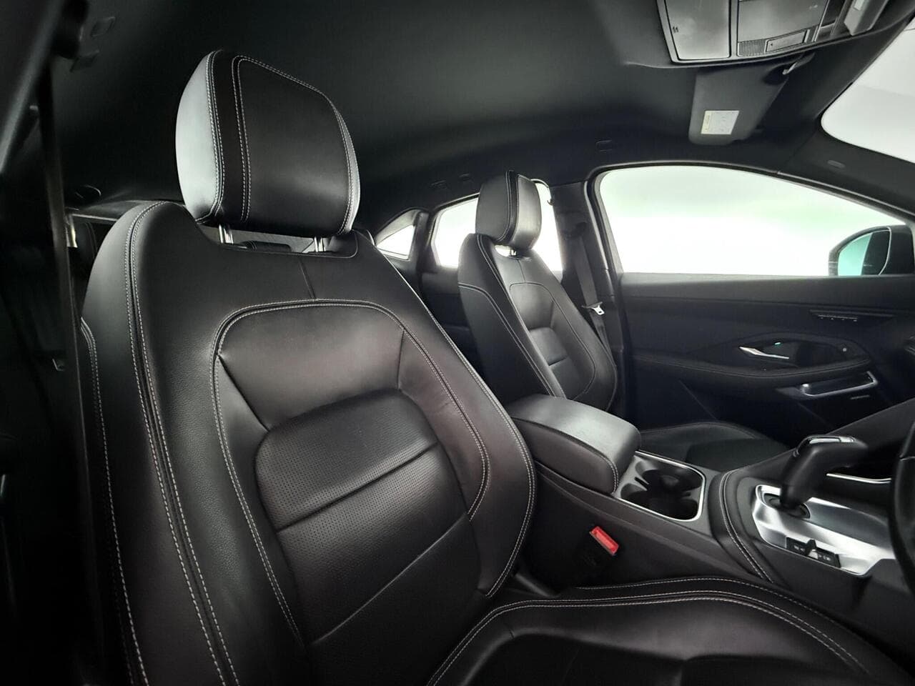 Jaguar E-PACE thumbnail Seat Driver