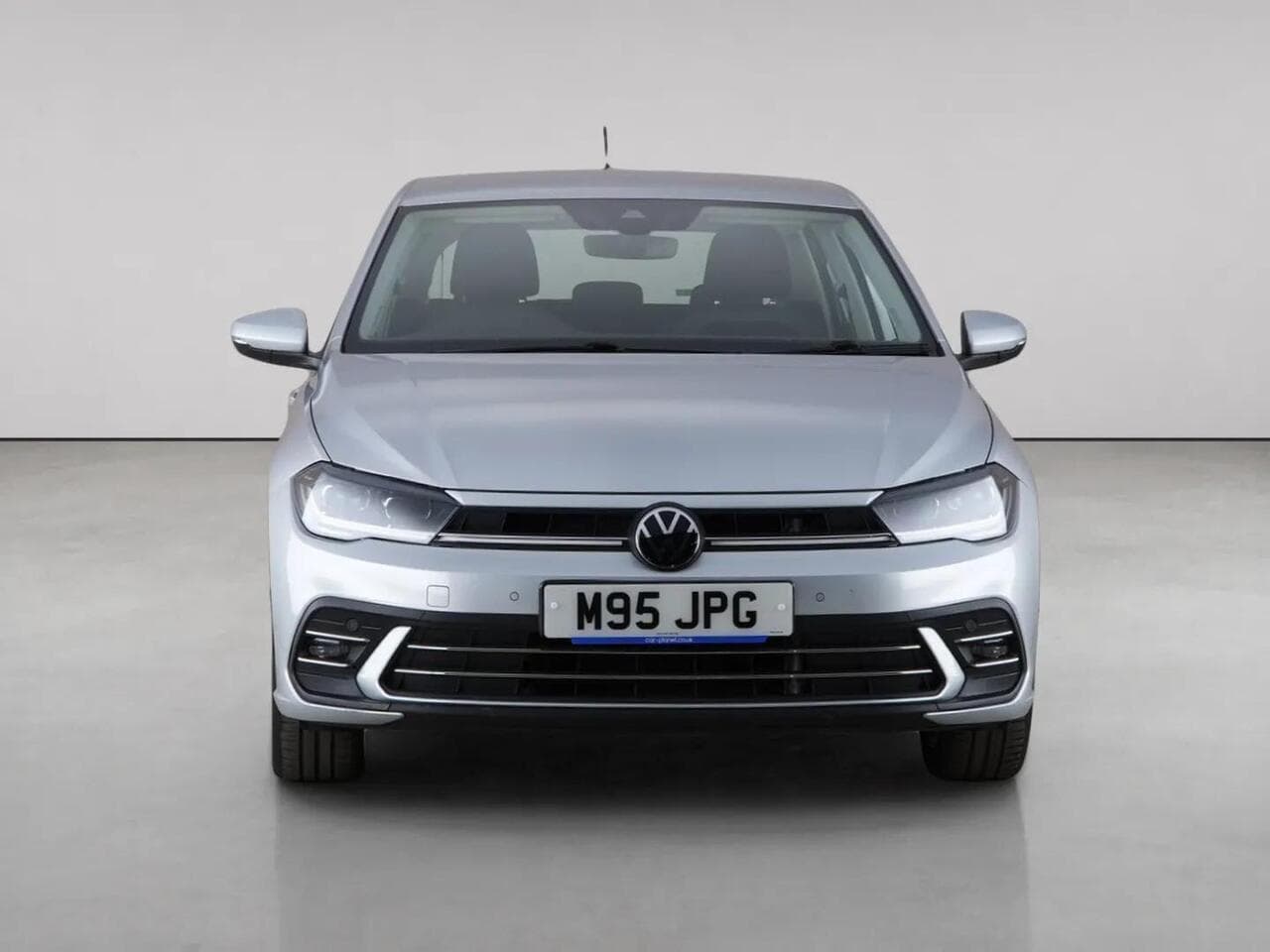 Volkswagen Polo thumbnail Front