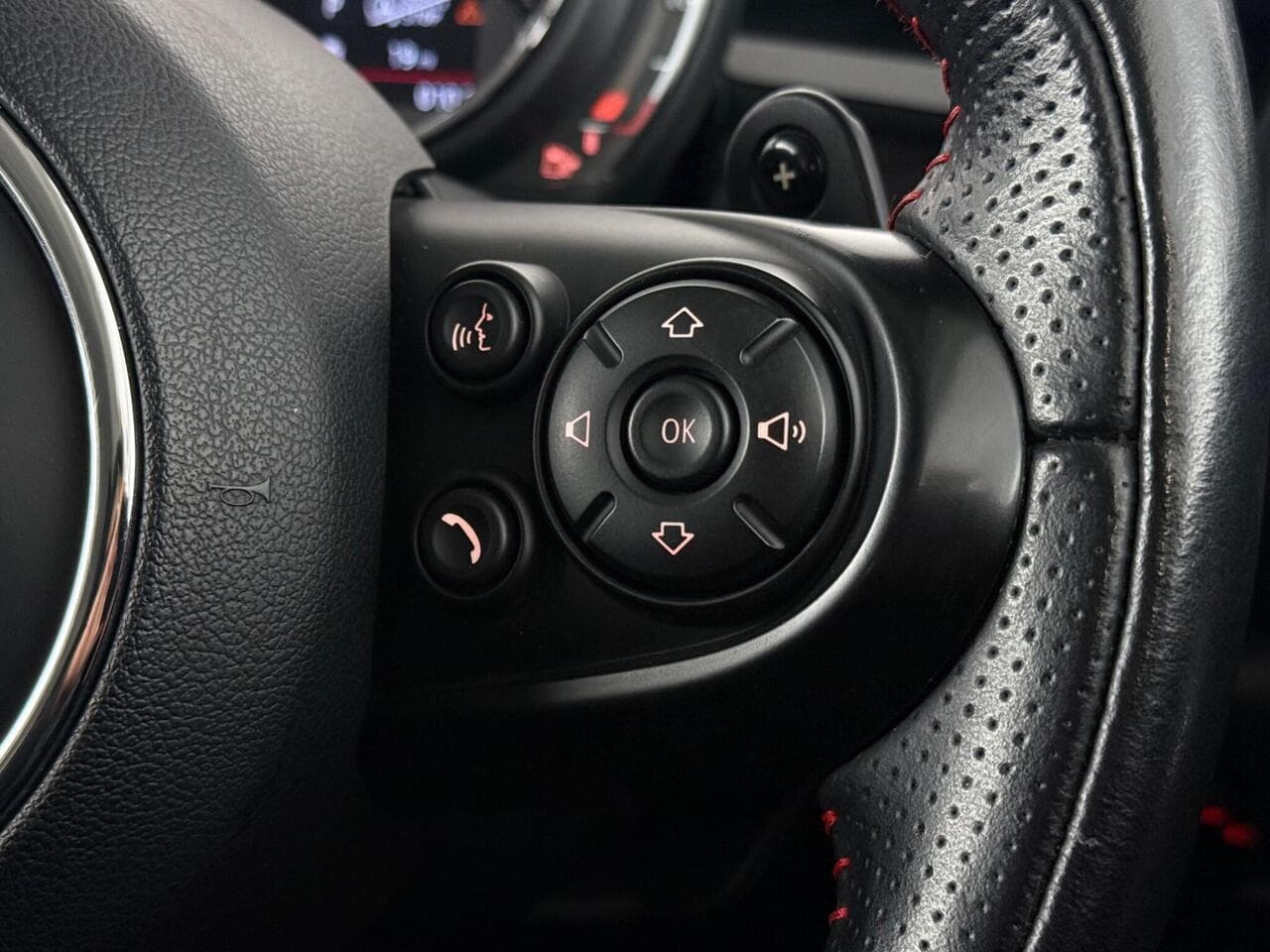 MINI Hatch thumbnail Misc Controls