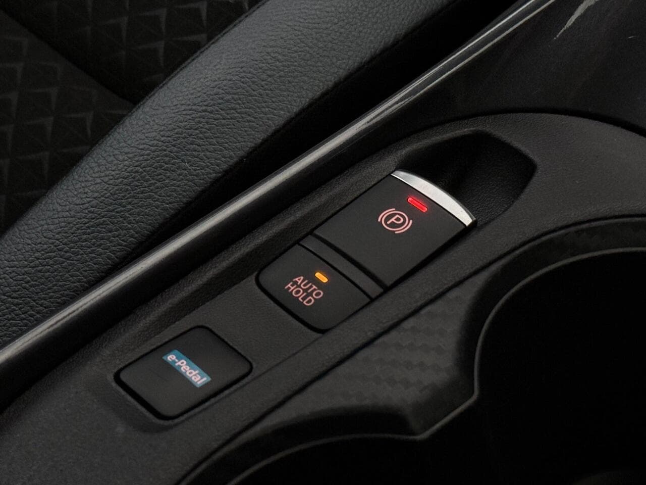 Nissan Juke thumbnail Misc Controls