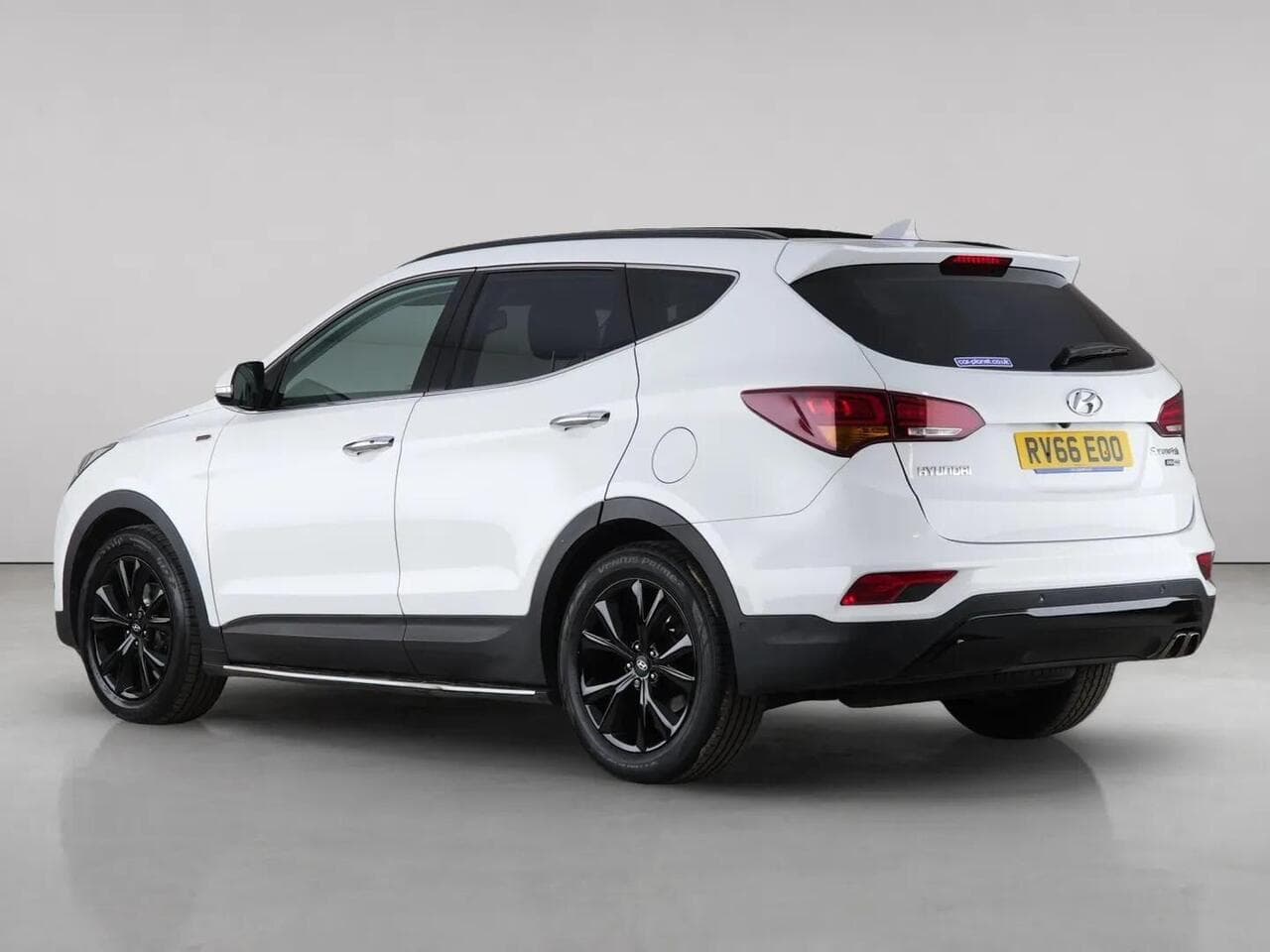 Hyundai Santa Fe thumbnail Rear Left