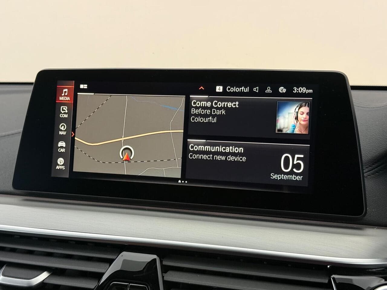 BMW 6 Series Gran Turismo thumbnail Infotainment System