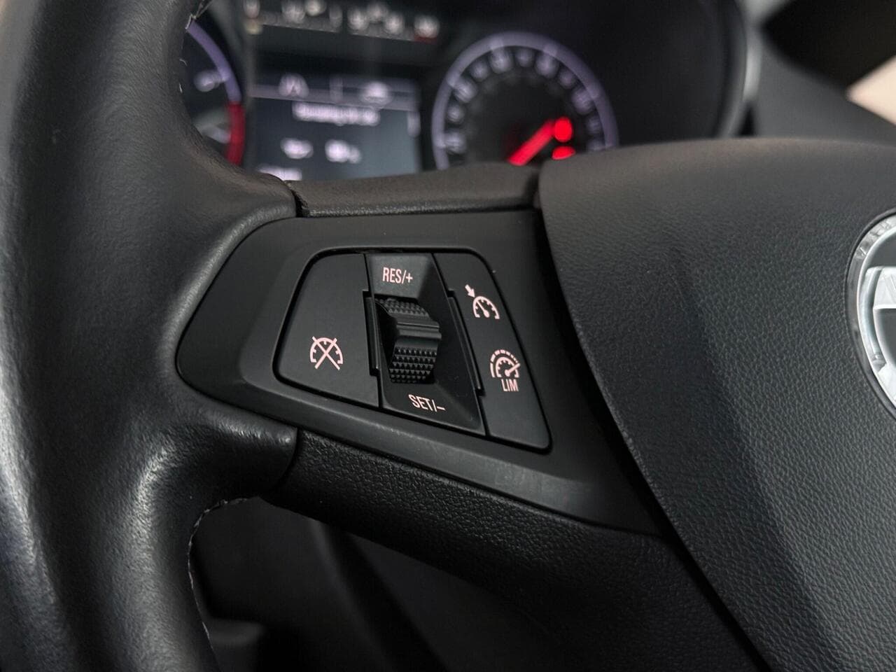Vauxhall Corsa thumbnail Misc Controls