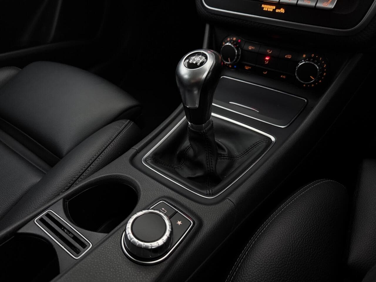 Mercedes-Benz A Class thumbnail Interior Front