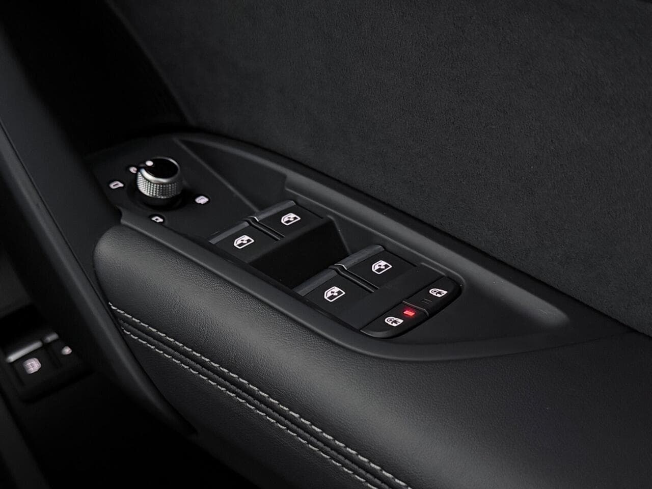 Audi Q5 thumbnail Misc Controls