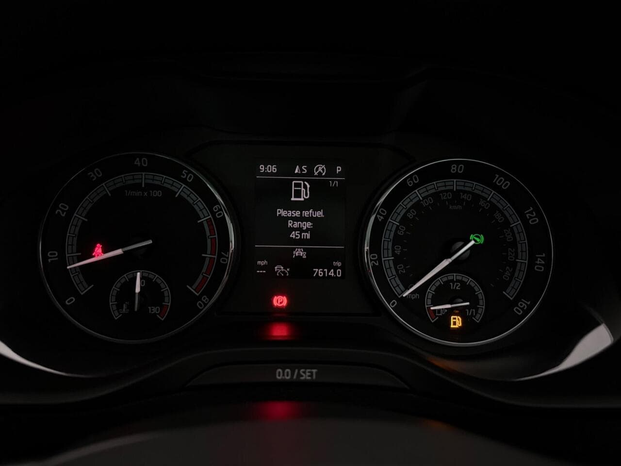 Skoda Karoq thumbnail Driver Instruments