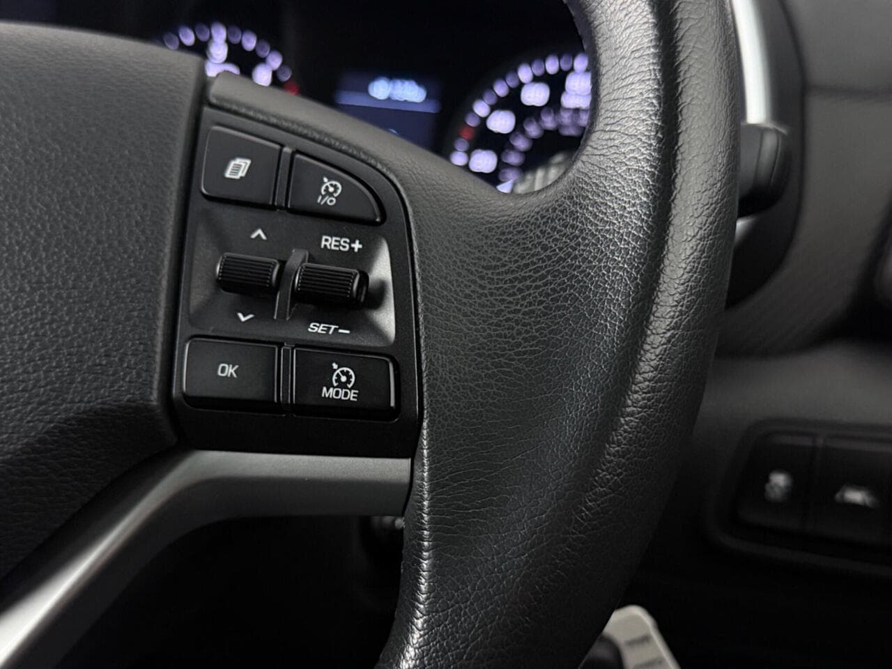 Hyundai TUCSON thumbnail Misc Controls