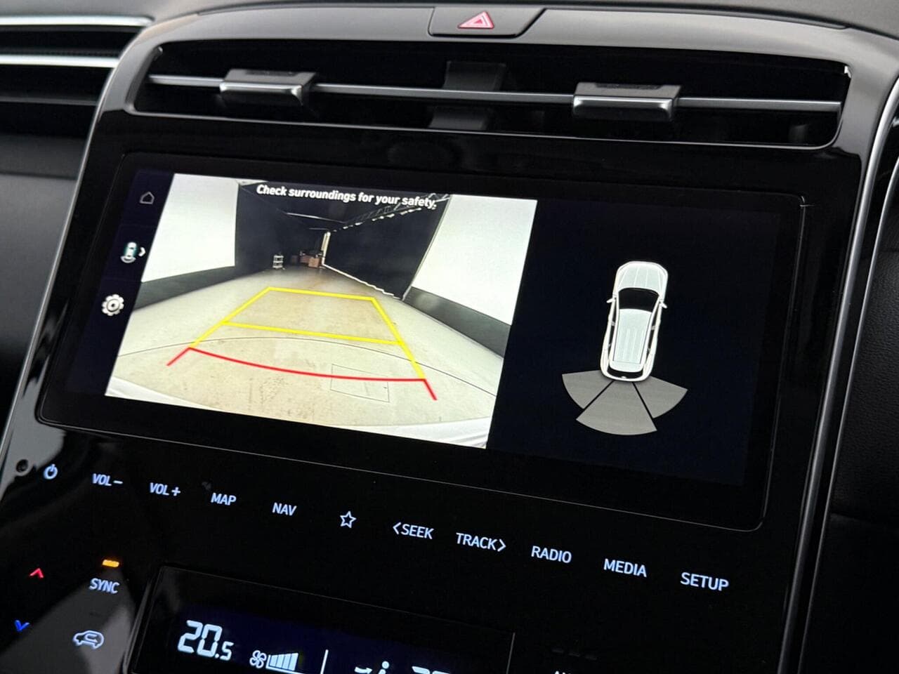 Hyundai TUCSON thumbnail Infotainment System