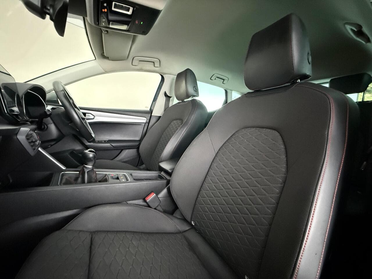 SEAT Leon thumbnail Seat Front Passenger