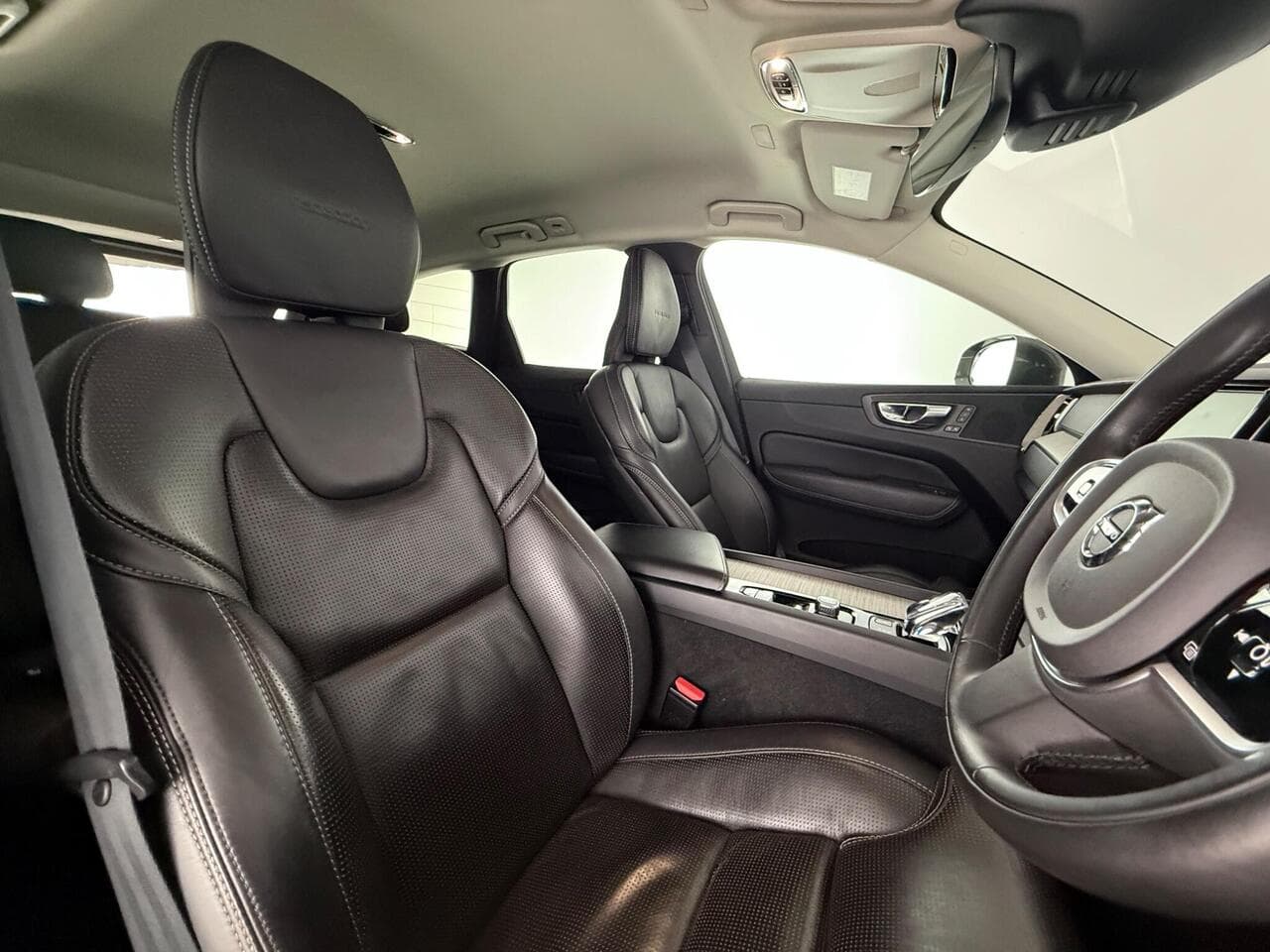 Volvo XC60 thumbnail Seat Driver